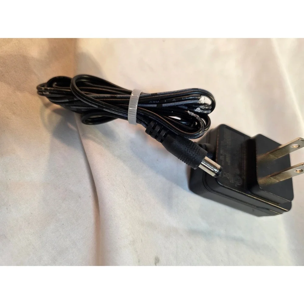 Smart Sketcher Projector AC Power Adapter 5.9V 1.0A XY06S-0591000Q-UW Wall Plug